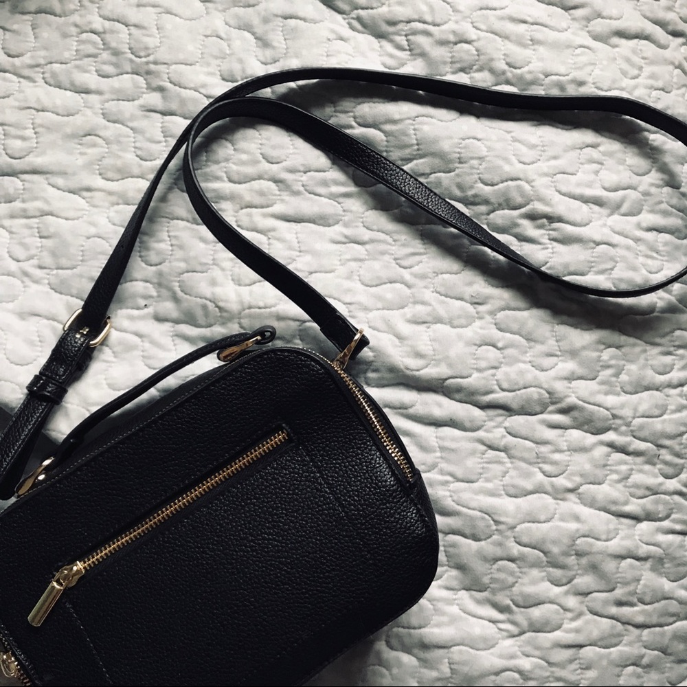 Crossbody purse